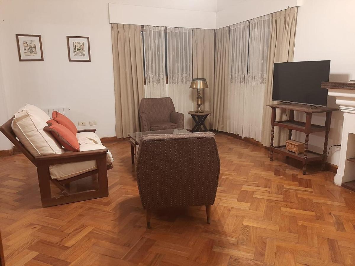 Vila Casa Frente Al Parque San Martin Zona Residencial Mendoza Exteriér fotografie
